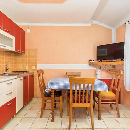 Fuer 4 Personen Ca 40 Qm In Fazana-surida, Istrien Istrische Riviera