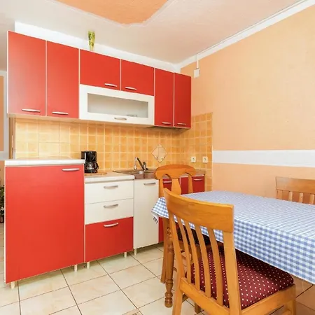 Apartment Fuer 4 Personen Ca 40 Qm In Fazana-surida, Istrien Istrische Riviera *