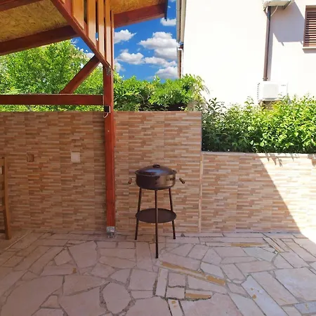 Fuer 4 Personen Ca 40 Qm In Fazana-surida, Istrien Istrische Riviera Apartment
